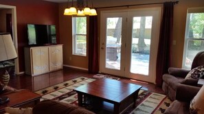 Relaxing views of Cottonwood creek from the living room.