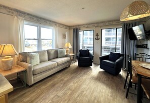 End Unit with Extra Windows