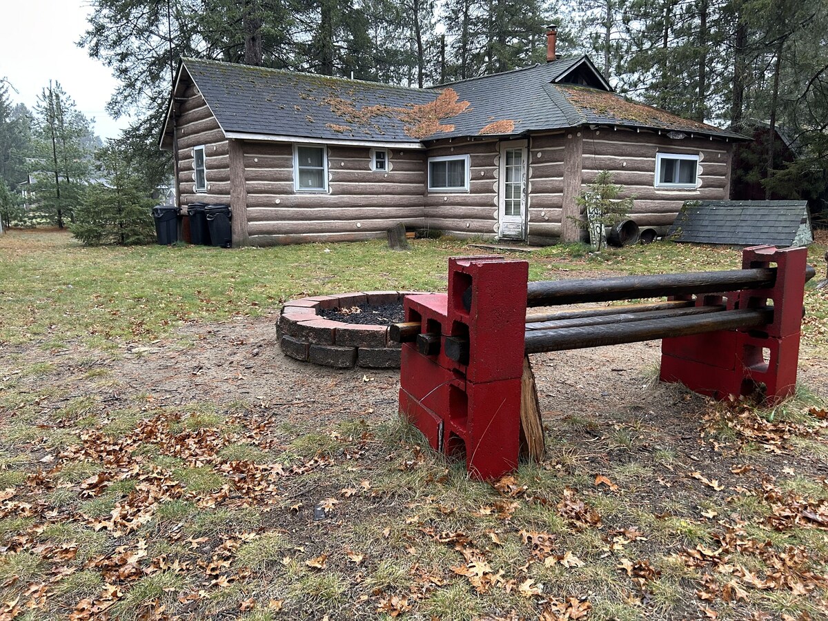 O Me, O Mio (Rustic Cabin near AuSable River and ORV/ATV/Snowmobile trail heads)