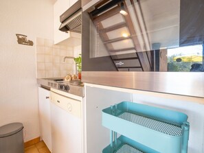 Cabinetry, Meubles, Propriété, Bâtiment, Comptoir, Canapé, Design Intérieur, Bois, Cuisine, Architecture