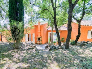 Plante, Bâtiment, Fenêtre, Paysage Naturel, Branche, Arbre, Maison, Végétation, Lumière Du Soleil, Lot Terre
