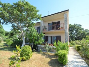 Plante, Bâtiment, Ciel, Fenêtre, Arbre, Maison, Lot Terre, Chalet, Herbe, Paysage