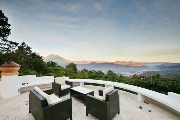 Stunning Panoramic Area