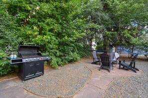 Backyard | Outdoor Dining, Grill, Fire Pit, Hammocks