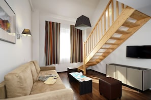 Our unit may be a duplex! Please let us know what you would prefer.