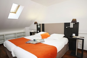 Drift to sleep in either the Double bed or 2 Single beds in the bedrooms.