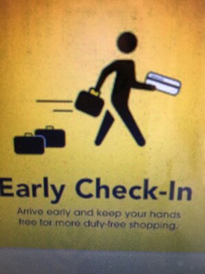 Check in is at 3 pm
Early check-in is £20 thank you
