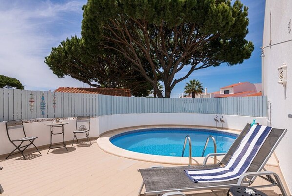 Beautiful Algarve Villa | Casa Ayanna | 2 Bedrooms |  Private Pool & Close to Amenities | Almancil by Villamore