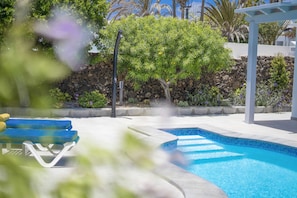 Villa Amanda | 4 Bedrooms | Jacuzzi and Heated Pool | Pool table | Great Holiday House