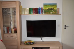 Flachbildfernseher im Wohnzimmer