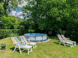 Gartenmöbel, Möbel, Garten, Schatten, Tisch Im Freien, Stuhl, Freizeit, Hinterhof, Rasen, Schwimmbad
