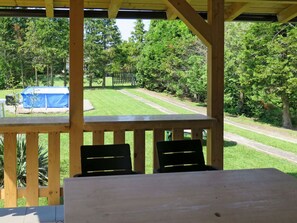 Eigentum, Pavillon, Schatten, Zimmer, Möbel, Tabelle, Baum, Veranda, Haus, Landscaping