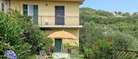 Propiedad, Casa, Bienes Raíces, Edificio, Casa, Cabaña, Barrio Residencial, Villa, Área Rural, Yarda