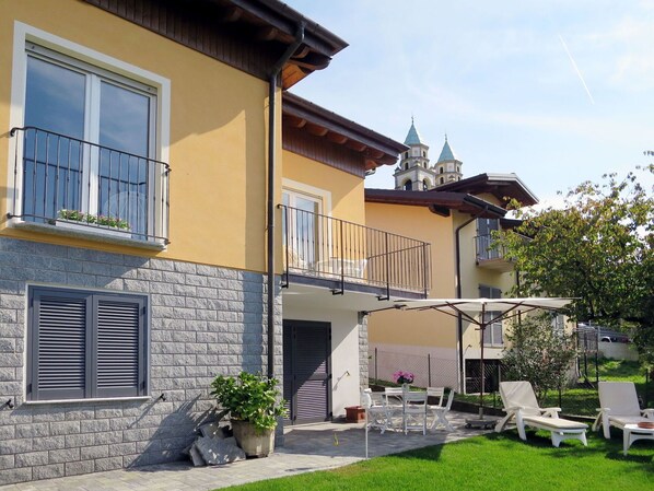 Propriété, Maison, Domicile, Bâtiment, Zone Résidentielle, Immobilier, Architecture, Mur, Façade, Quartier