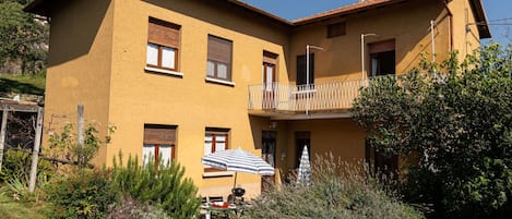 Planta, Edificio, Cielo, Ventana, Propiedad, Casa, El Terreno Del Lote, Árbol, Cabaña