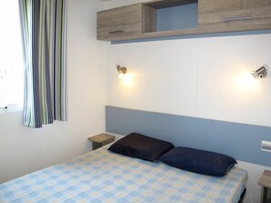Bedroom, Room, Bed, Furniture, Property, Bed Sheet, Wall, Building, Bed Frame, Interior Design