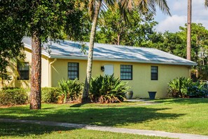 IMG cottage2