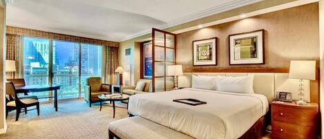 Spacious Suite with a Luxurious KING BED
