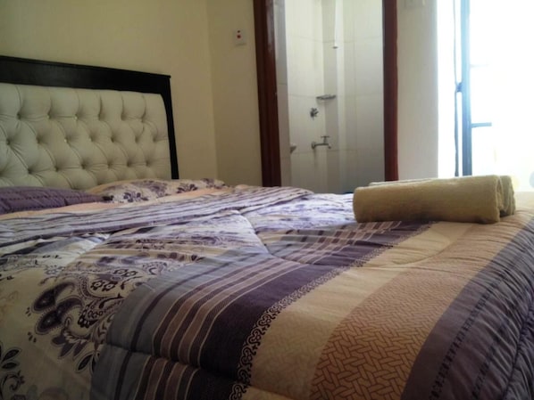 Comfy double bed.