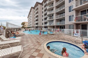 Island Princess Heated Pool and Hot Tub