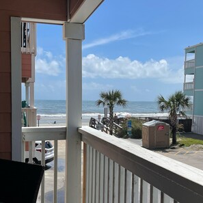 Private balcony with Ocean Views!