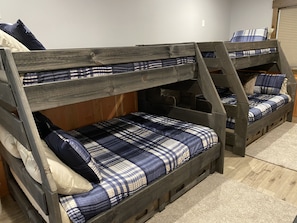 Downstairs Bunkbeds Room