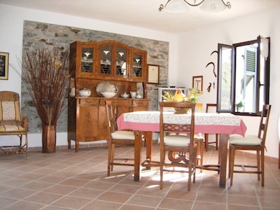 "Il Nido di Piera" comfortable rustic style holiday home 