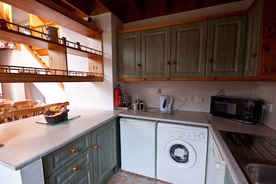 Achill Cottages no.1 - sleeps 6 guests  in 3 bedrooms