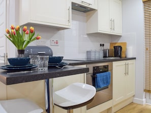 Well equipped kitchen area | The Studio, Long Hanborough, near Witney