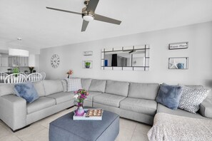 32-web-or-mls-2 Donaville 615_032