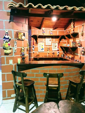 Bar (in der Unterkunft)