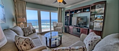 Tastefully decorated OCEANFRONT living room