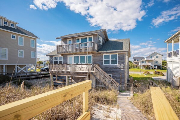 Exterior - Oceanfront South / Beach Access