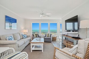 Living Area - 1st Level South