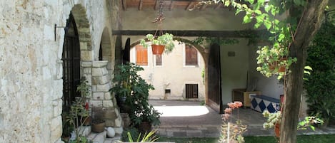 Pianta, Proprietà, Costruzione, Vaso Di Fiori, Pianta Della Casa, Porta, Finestra, Casa, Shade, Albero