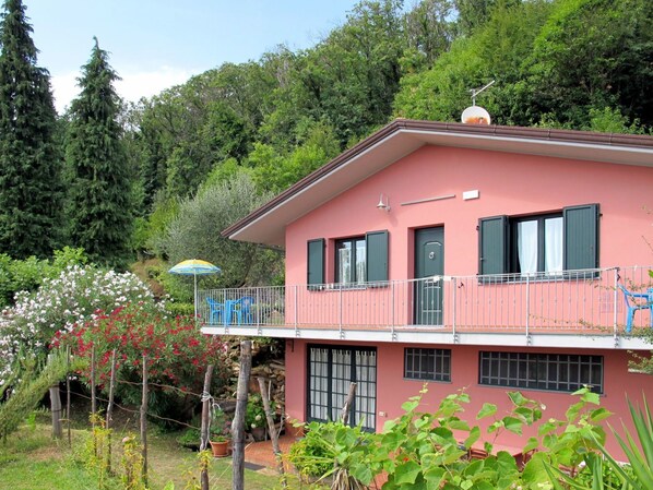 Propriété, Maison, Bâtiment, Immobilier, Chalet, Domicile, Zone Rurale, Arbre, Architecture, Plante