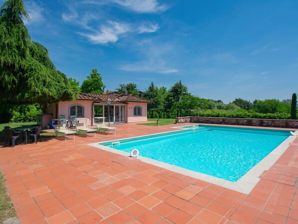 Piscine, Biens, Hacienda, Villa, Caractéristique De L'Eau, Ferme, Aménagement Paysager, Tuile, Eco Hôtel, Cour