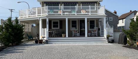 Welcome to your summer vacation home with off-street parking for 4 + cars