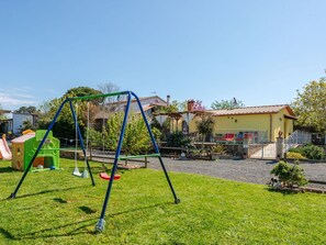 Himmel, Pflanze, Baum, Grundstueck, Schatten, Freizeit, Urban Design, Gras, Erholung, Stadt