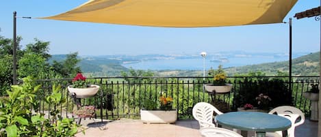 Eigentum, Grundeigentum, Haus, Schatten, GebÀude, Urlaub, Terrasse, Dach, Zuhause, Wohnung