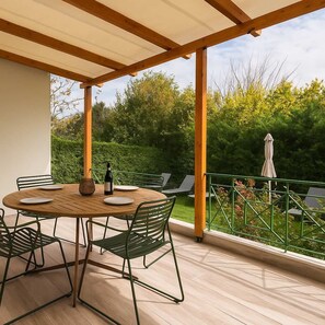 Open-air elegance: Where dining under the sky becomes an unforgettable experience
