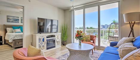 Destin Vacation Rental | 2BR | 2BA | 1,074 Sq Ft | Step-Free Access