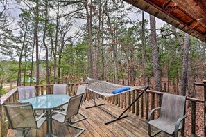 Deck | Outdoor Dining Area | Hammock