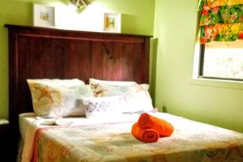 Safe, cozy Creole Cottage.  Off the beaten path, and close to everything.