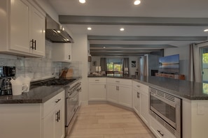 Kitchen - Kitchen