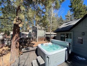 hot tub on main deck - hot tub on main deck
