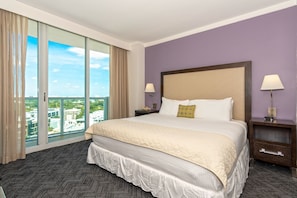 King Bed in #1611