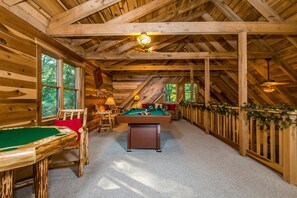 Spielezimmer