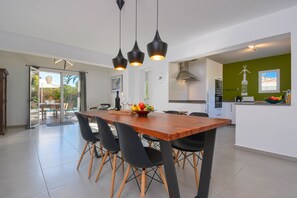 Kitchen-dining room