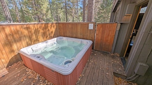 Bain à remous extérieur